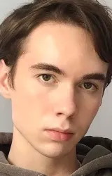 Денис Власенко