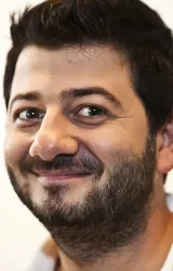 Михаил Галустян